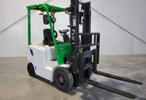 The Environmental Benefits of Using Forklifts